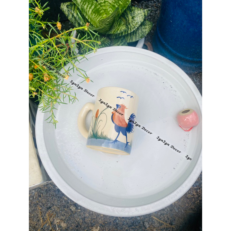 Ly Gà Có Quai Vẽ Tay