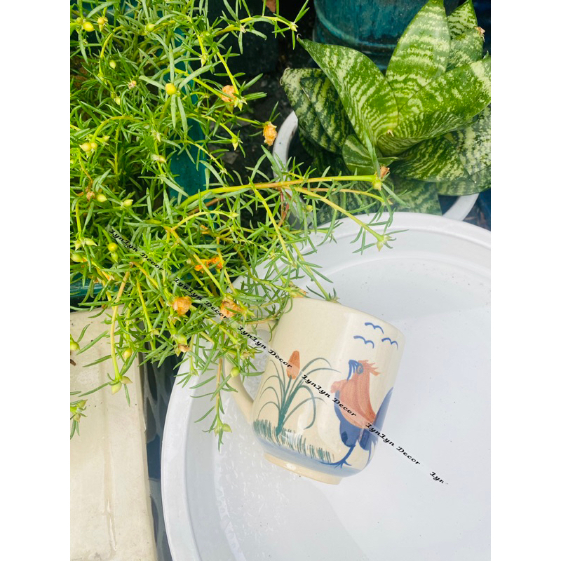 Ly Gà Có Quai Vẽ Tay