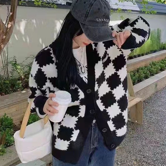 Áo khoác nỉ cardigan dáng rộng họa tiết kẻ ô D87