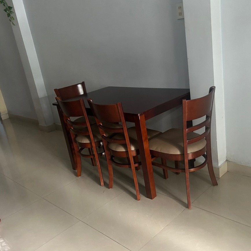 Bàn ăn cơm gia đình nhỏ gọn, bàn 1m20x75cm +4 ghế gỗ cau su tự nhiên | BigBuy360 - bigbuy360.vn