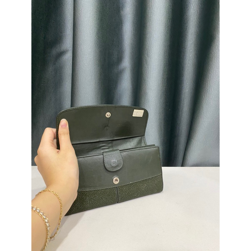 Ví dáng dài gập 3 si nhập Nhật da cá đuối Ý 2 mắt song hỷ