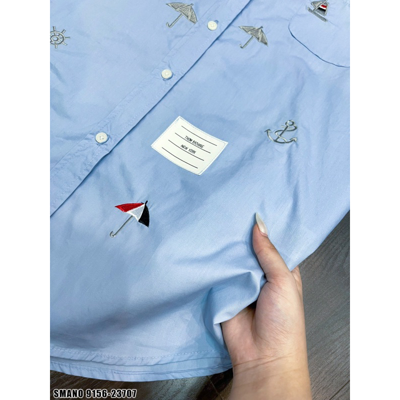 Áo sơ mi thom xanh thêu hình ô móc khoá,áo sơ mi thom browne thêu móc khoá mỏ neo đơn giản