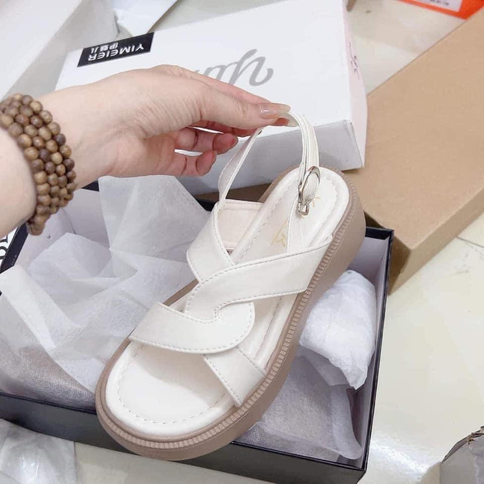 Sandal nữ lên chân siêu xinh quai chéo dễ phối mẫu mới 2023 HCOM387.DE