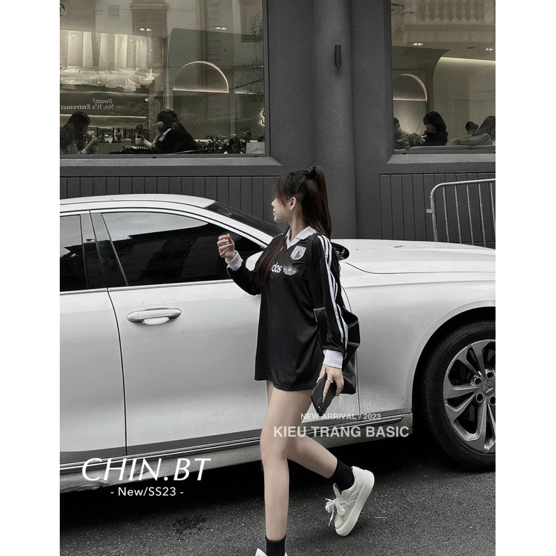 Áo tay dài hoạ tiết viền sọc cổ sơ mi