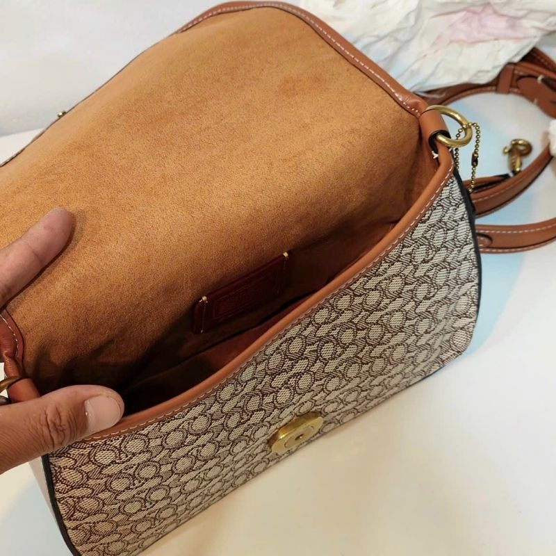 COACH® | Soft Tabby Shoulder Bag In Micro Signature Jacquard ✨kẹp nách siêu sang