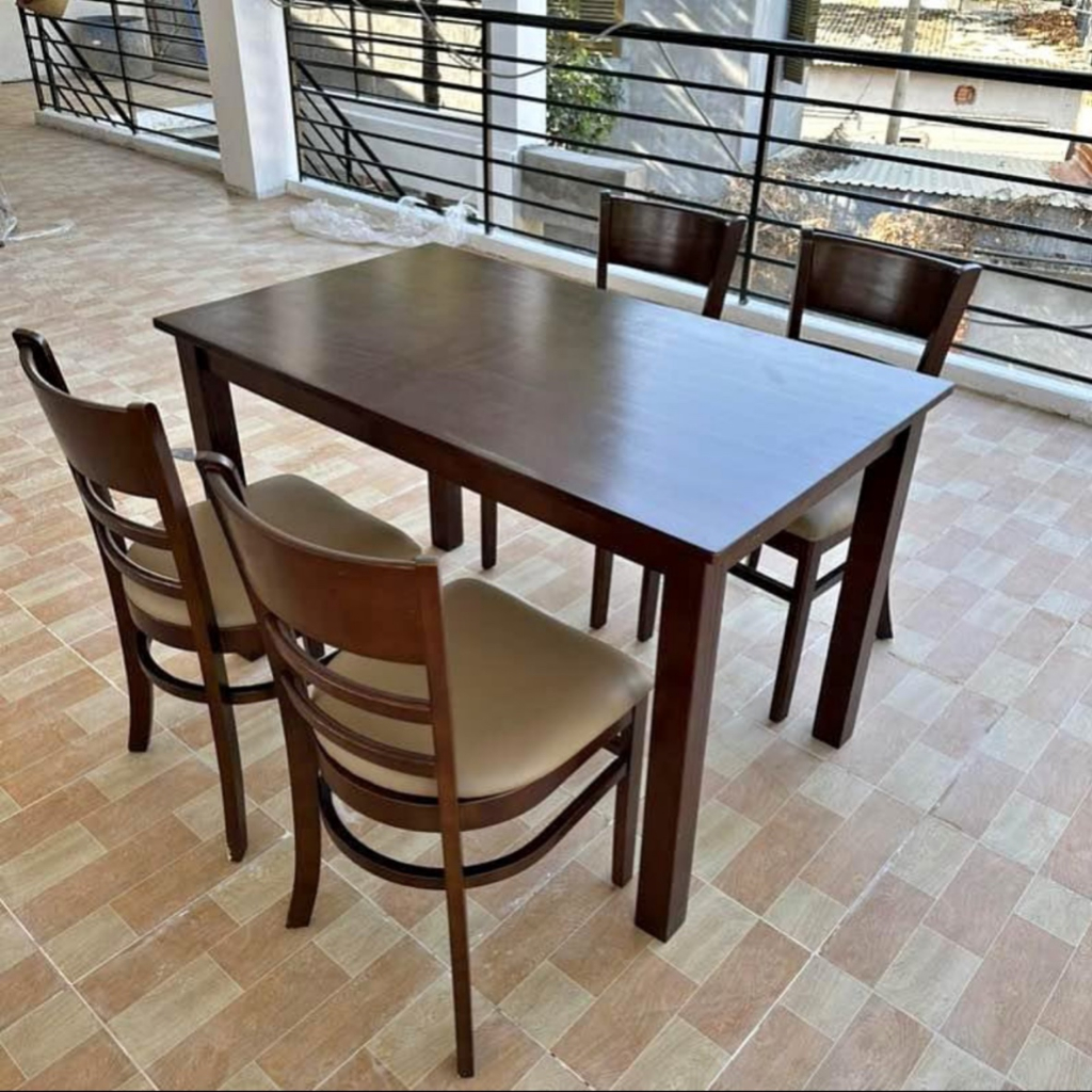 Bàn ăn cơm gia đình nhỏ gọn, bàn 1m20x75cm +4 ghế gỗ cau su tự nhiên | BigBuy360 - bigbuy360.vn