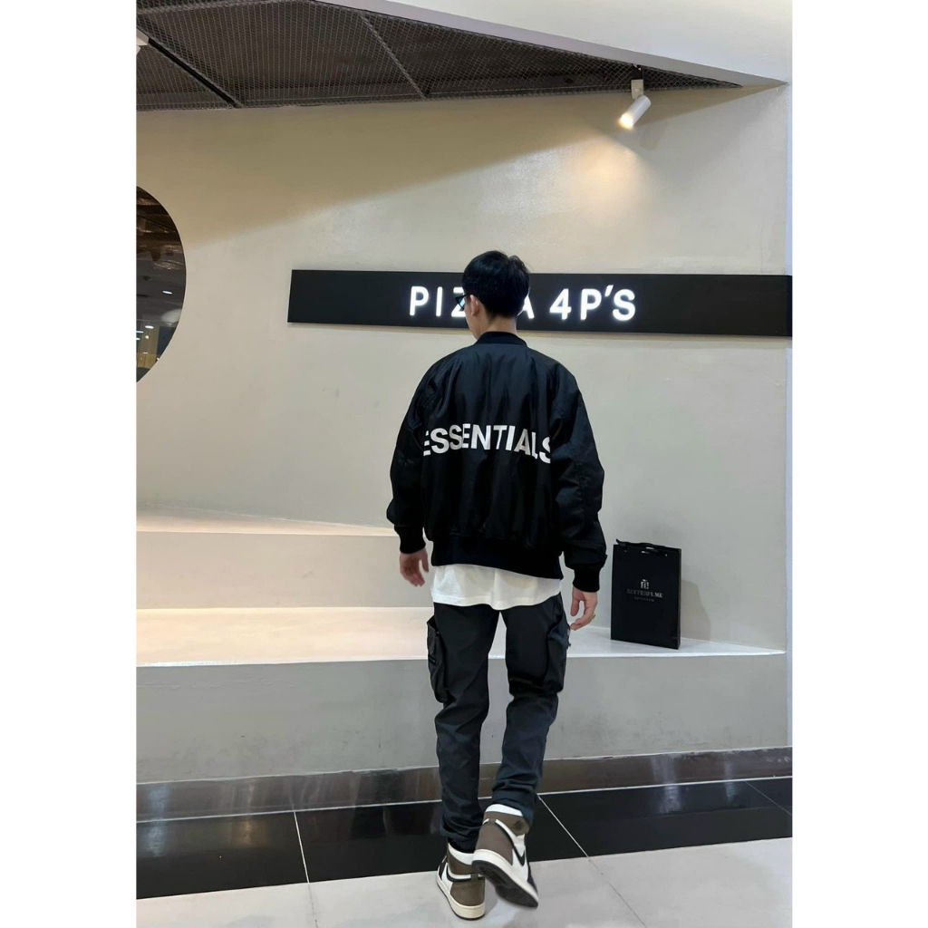 Áo khoác Bomber essentilas trần bông màu đen , bản 2 khoá zip