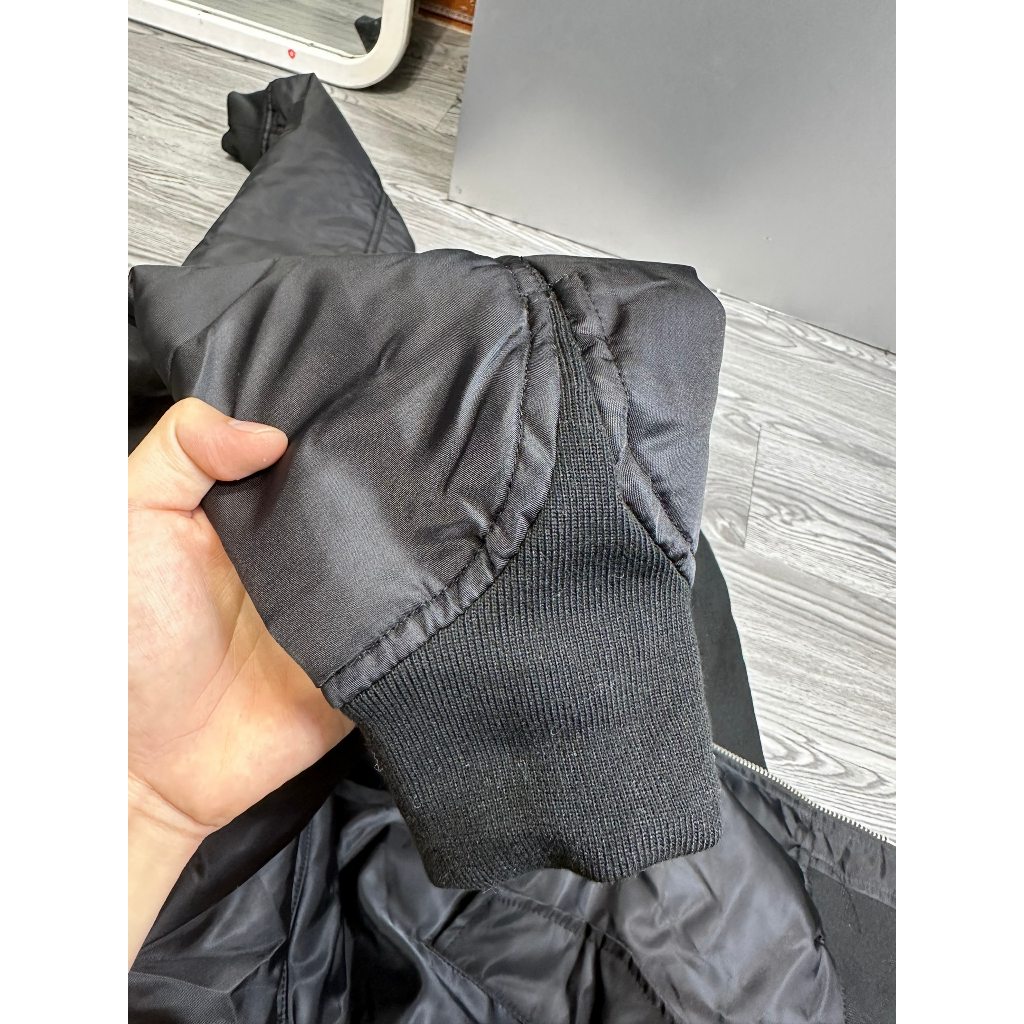 Áo khoác Bomber essentilas trần bông màu đen , bản 2 khoá zip