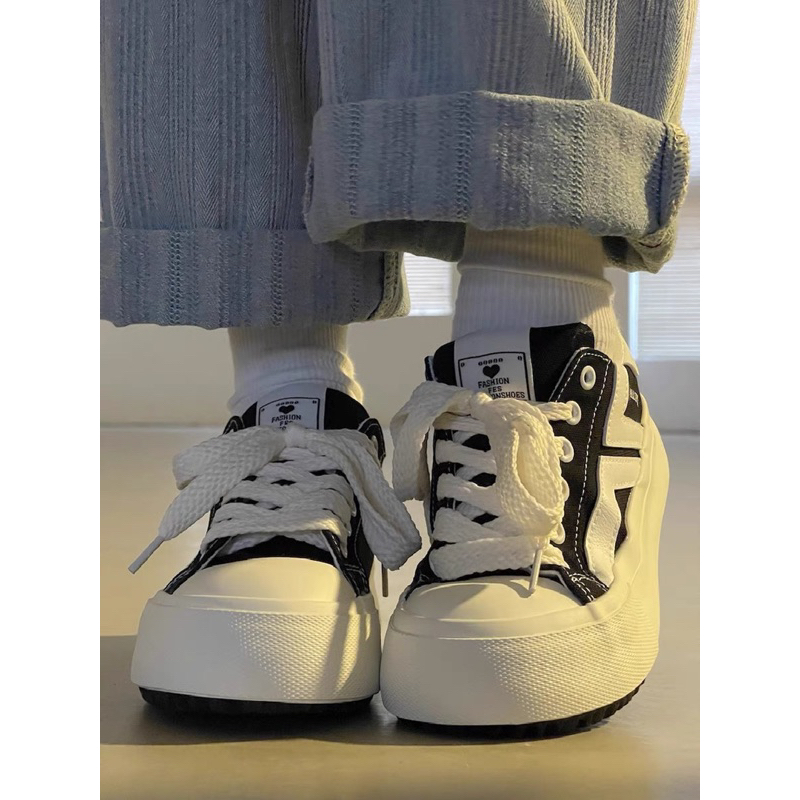 GIÀY SNEAKER VẢI BASIC S31 ĐẾ CAO 3CM ĐI HỌC