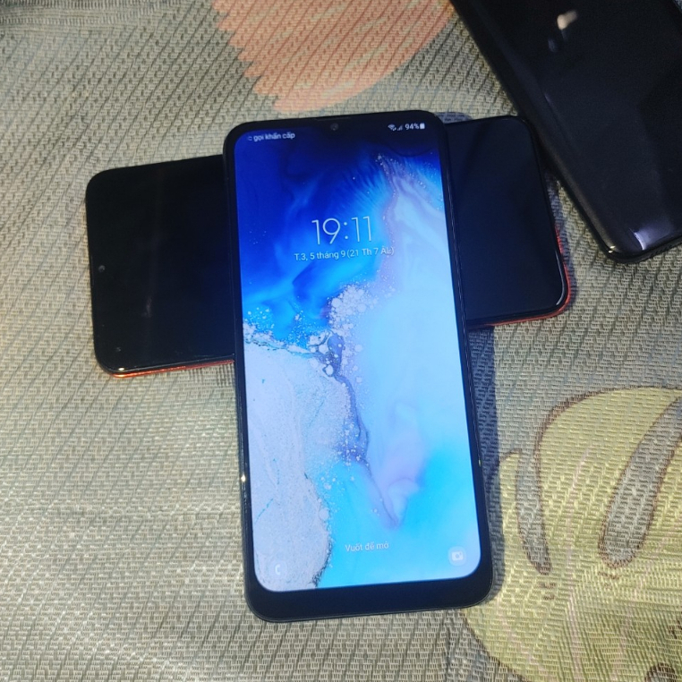 Điện thoại Samsung A20 giá rẻ pin khỏe bảo hành hậu mãi số 1