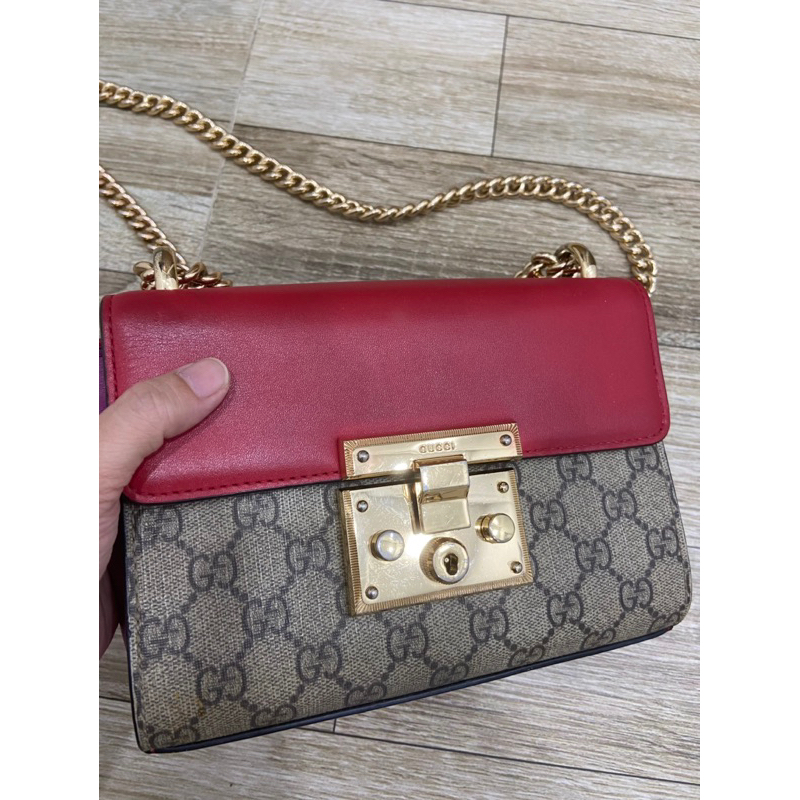 Túi si hiệu Gucci Padlock