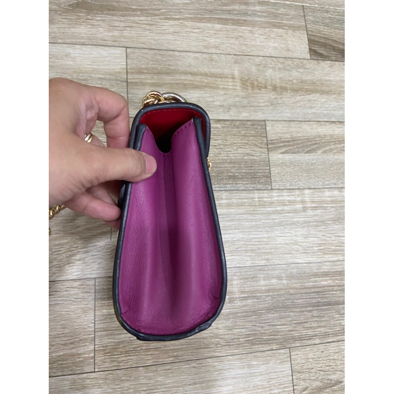 Túi si hiệu Gucci Padlock