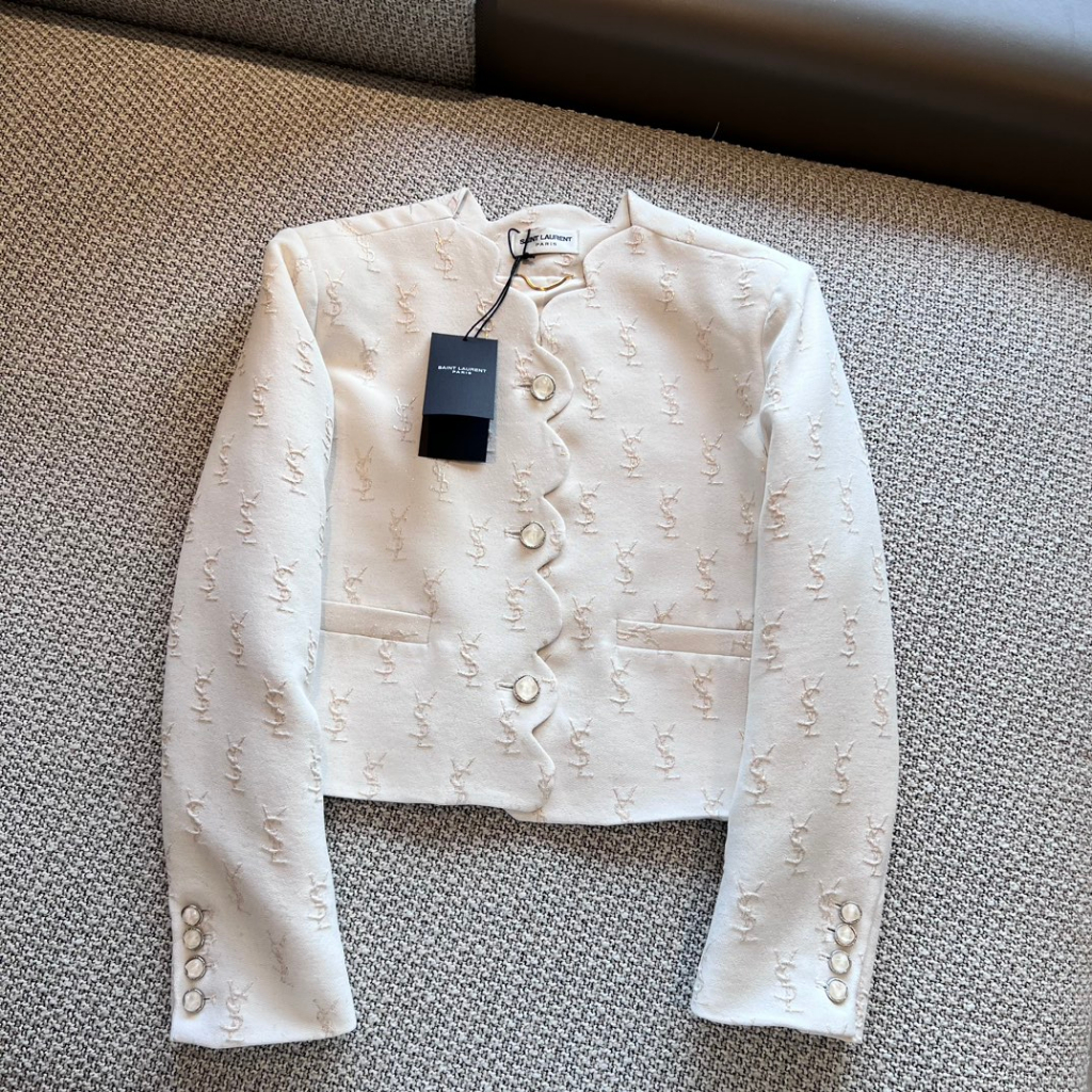 Áo khoác cardigan cao cấp Yves Saint Laurent thiết kế sang trọng, quý phái