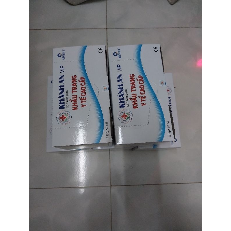 KHẨU TRANG Y TẾ KHÁNH AN VIP 4 lớp hộp 50 cái màu xanh ,trắng