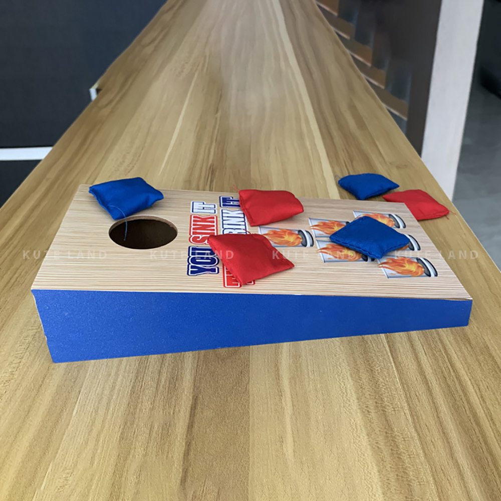 Trò chơi uống bia rượu Bean Bag Toss Game thử thách ném gối vào lỗ xem ai cao tay hơn GUB25