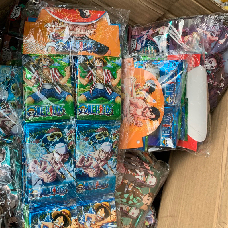 Dây thẻ bài One piece đảo hải tặc gồm 36 gói, thẻ có vip