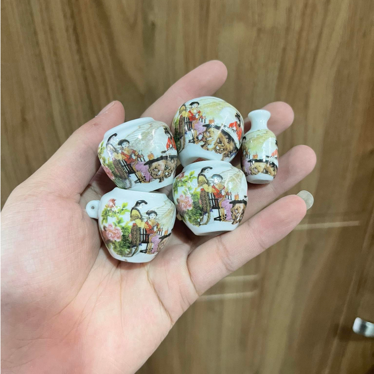 Cóng sứ chim khuyên , hút mật hàng decal tàu gắn kèm tai 1.2cm cho lồng khuyên