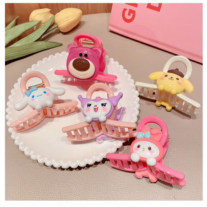 Sét 4 Kẹp Tóc Càng Cua Hình Gấu Dâu Siêu Kute Cho Bé Gái 🌟FREESHIP🌟 Cặp Tóc Hoạ Tiết Hoạt Hình Cho Bé Siêu Đáng Yêu