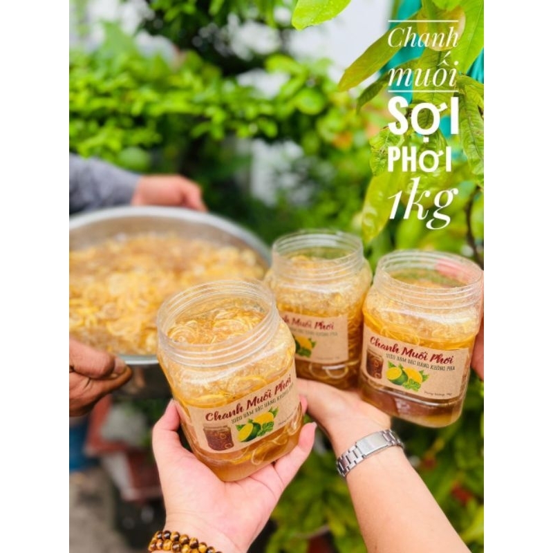 Chanh muối sợi phơi