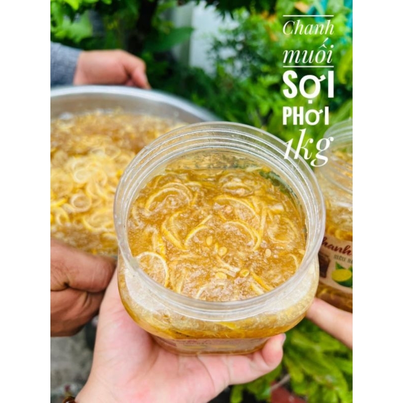 Chanh muối sợi phơi