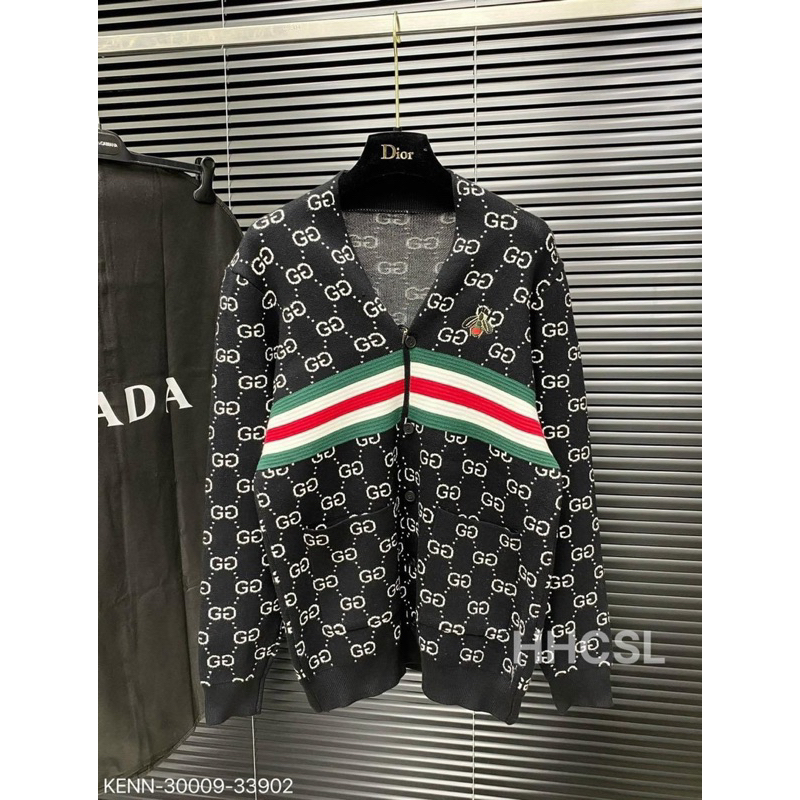 Áo Cardigan GC Cao Cấp Họa Tiết Monogram Thêu Ong vạch xanh đỏ dệt, 2 Màu Thời Trang Nam Nữ | BigBuy360 - bigbuy360.vn