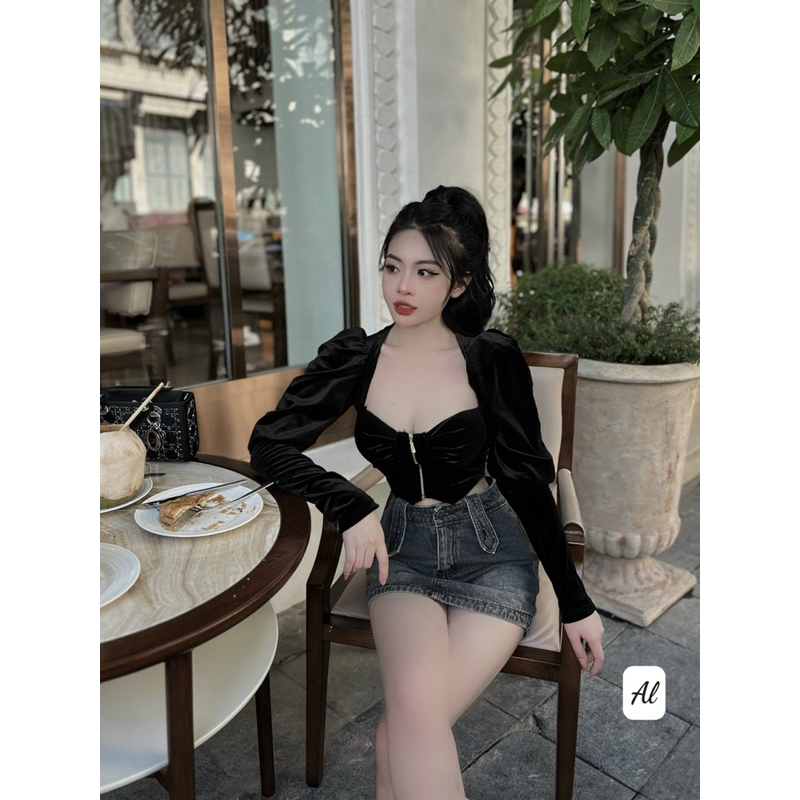 Áo nhung tay bồng phối khoá đồng cực sang