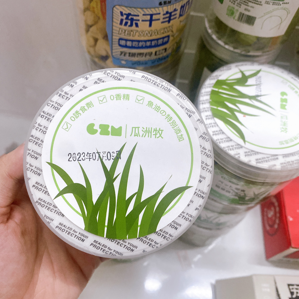 Bánh thưởng giòn CZM 100gr có nhân Cỏ mèo và Thịt gà cho Mèo