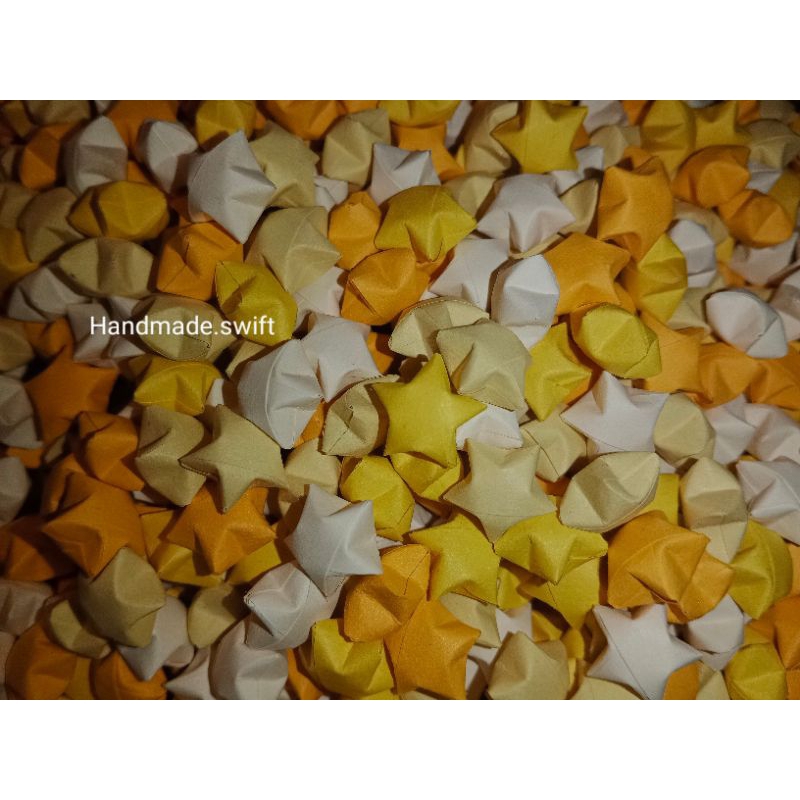 Ngôi sao giấy gấp sẵn màu pastel