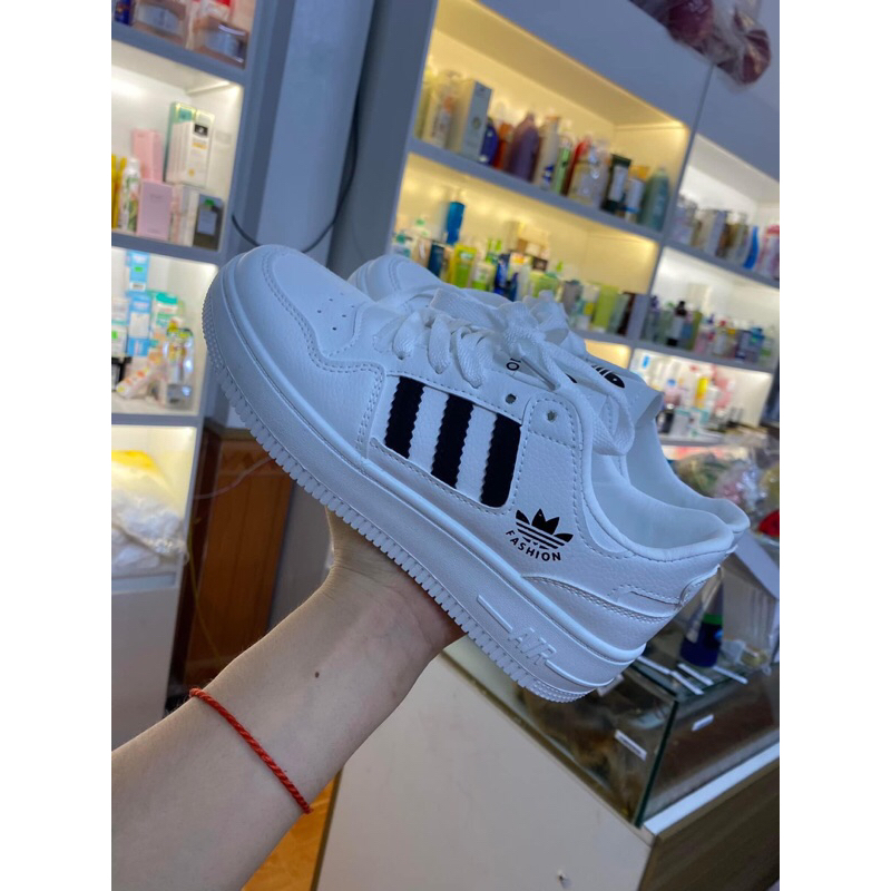 Giày nữ thể thao 3 vạch màu đế bằng hot trend 2023