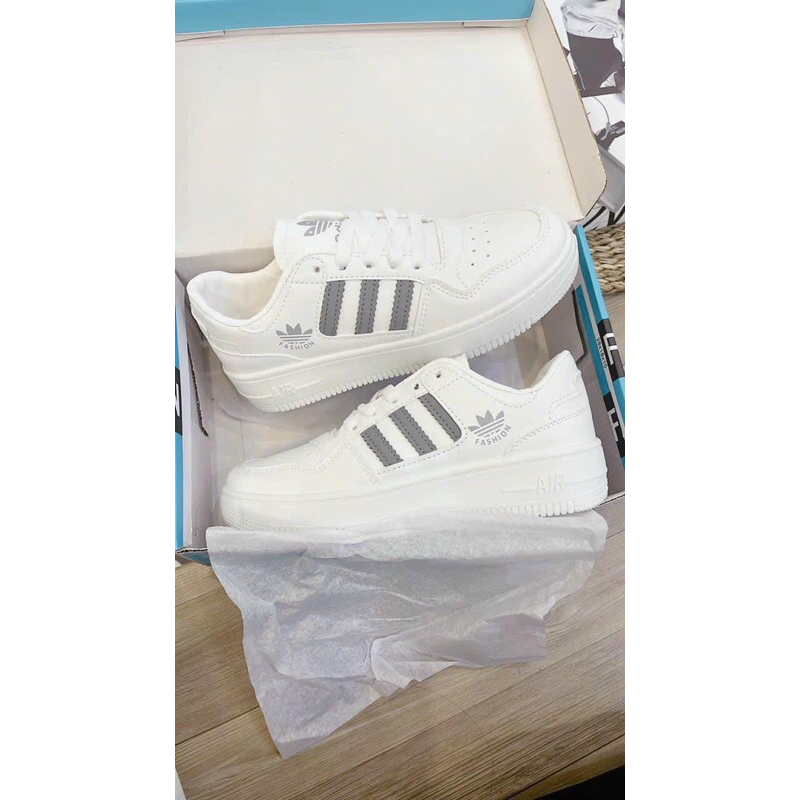 Giày nữ thể thao 3 vạch màu đế bằng hot trend 2023