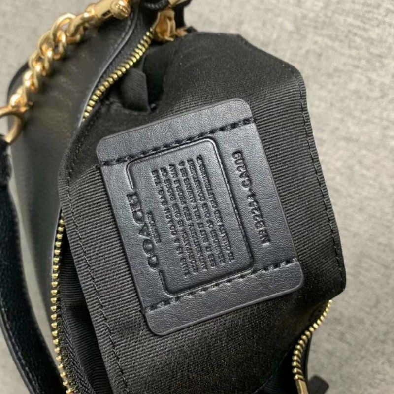 Túi Coach Teri Shoulder Bag