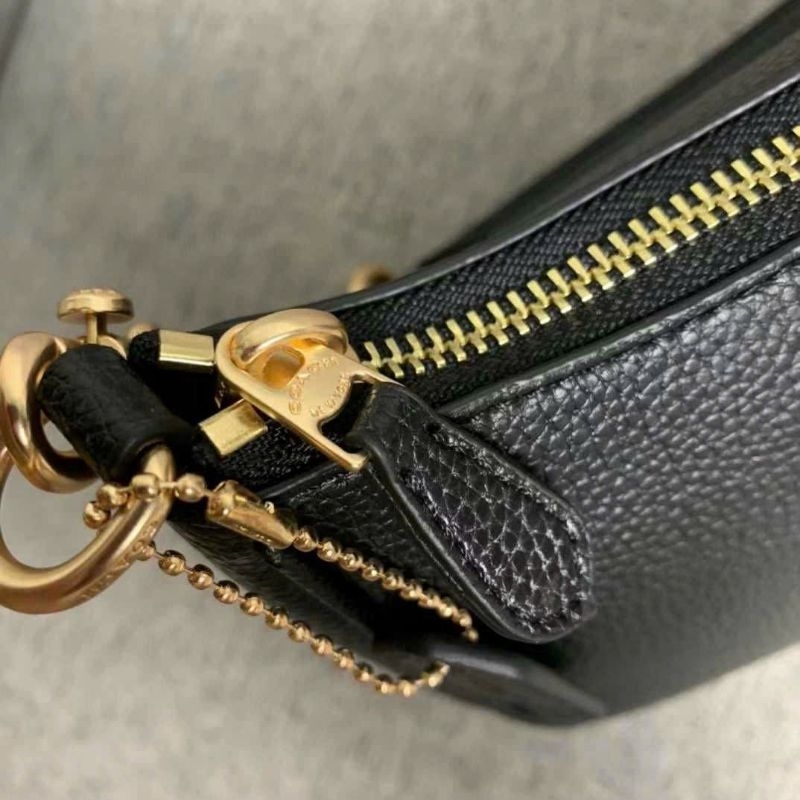 Túi Coach Teri Shoulder Bag