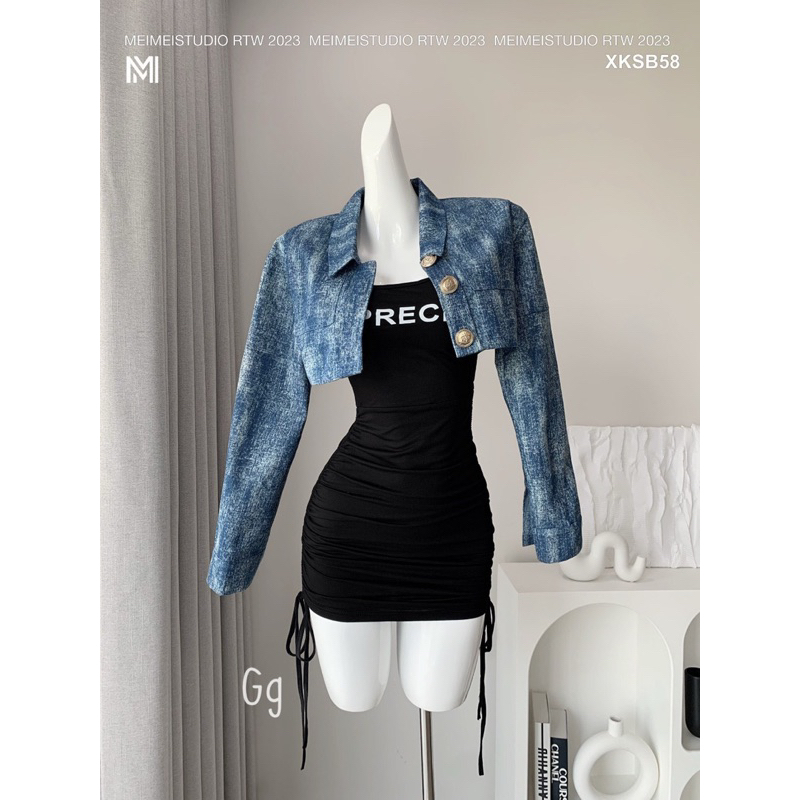 đầm body đen in chữ rút dây 2 bên kèm khoác jean croptop