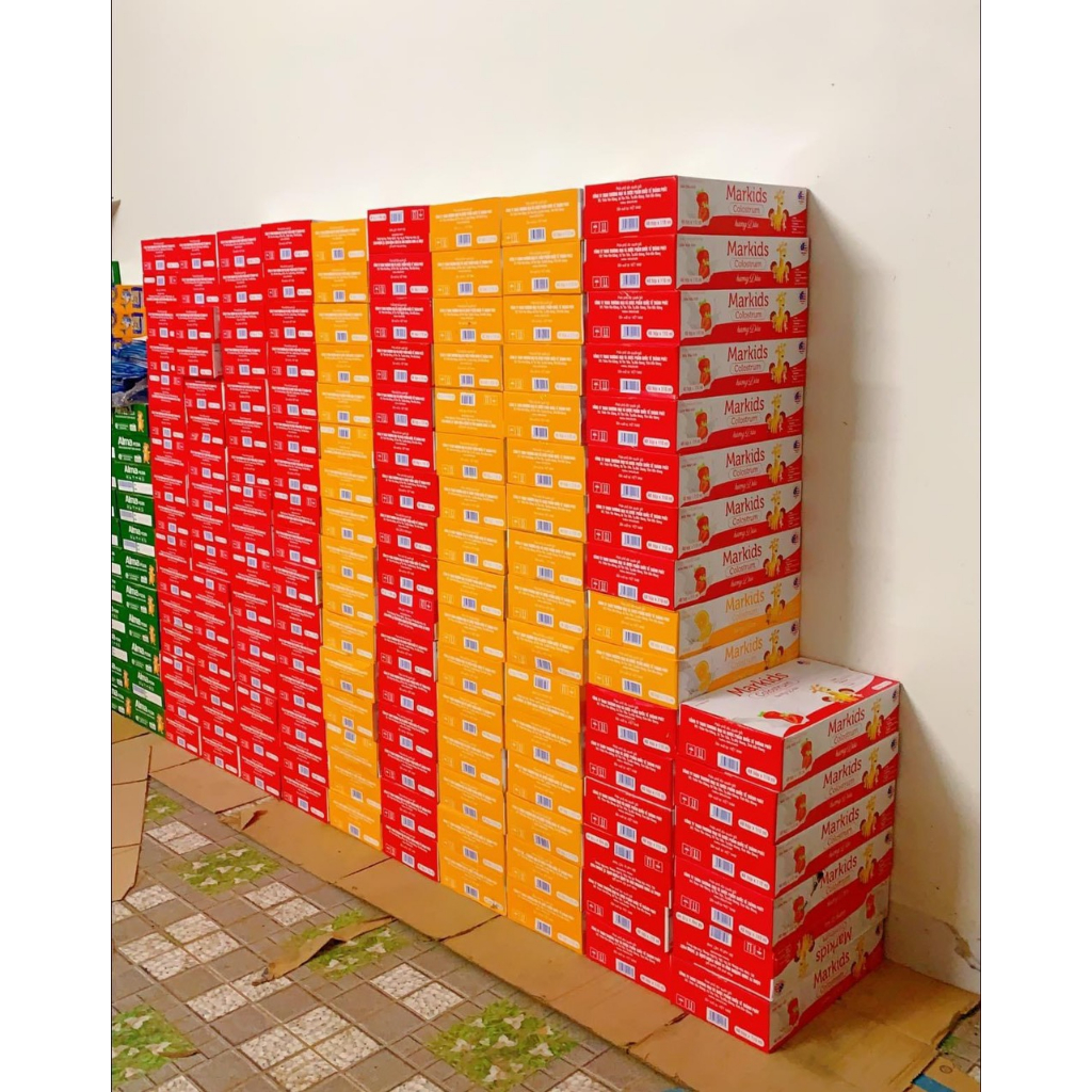 SỮA CHUA UỐNG COLOSTRUM MARKIDS HƯƠNG CAM DÂU