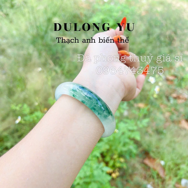 Vòng tay bản thach anh biến thể siêu đẹp mịn size 59-60mm kèm hộp gấm cao cấp
