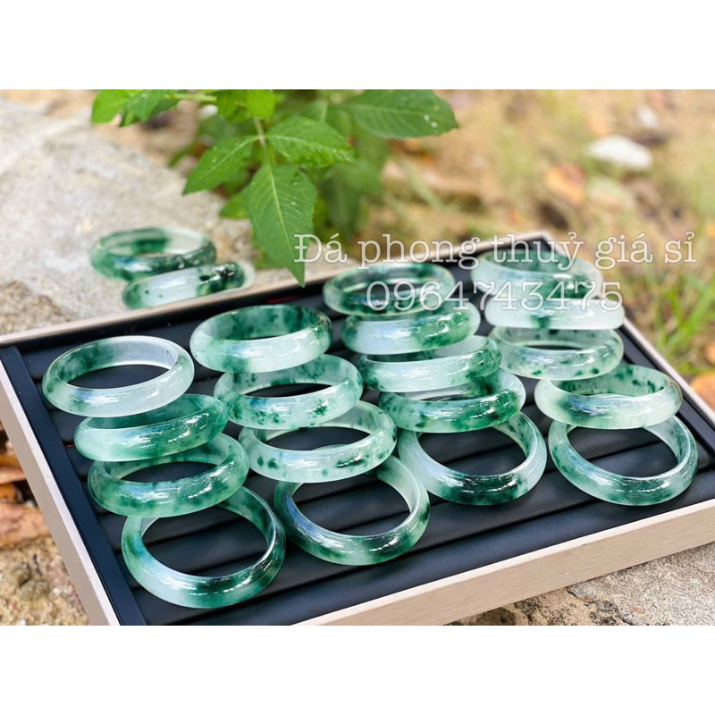 Vòng tay bản thach anh biến thể siêu đẹp mịn size 59-60mm kèm hộp gấm cao cấp