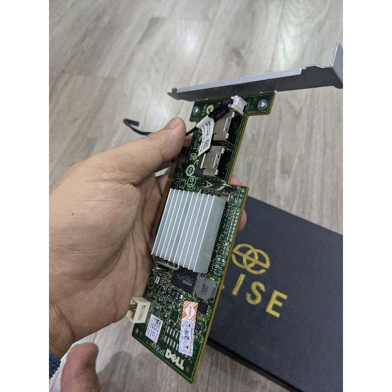 Dell PERC H200 Adapter 6GB s SAS/SATA RAID Card
Raid Level: 0,1,10