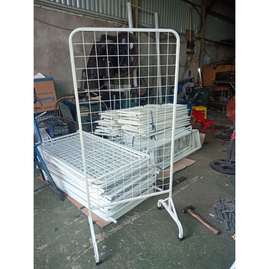 KHUNG LƯỚI SẮT DECOR TRANG TRÍ, CÓ CHÂN ĐẾ, KT 120*60CM