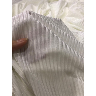 Vải Nhung thun tăm màu trắng kem co giãn 4 chiều mềm rũ may đầm váy,đầm body