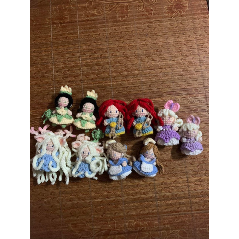 Móc khoá len công chúa Disney