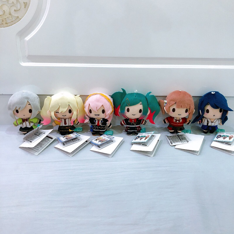 Móc khoá MIKU leo/need ver 1,2 nhồi bông hàng chính hãng