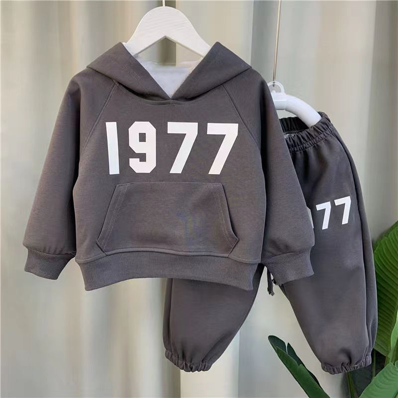 BỘ DÀI TAY 1977 CÓ MŨ CHẤT LIỆU DA CÁ CHO BÉ MẶC THU SÀNH ĐIỆU 8-18Kgg