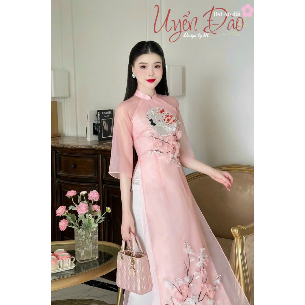 Áo dài cách tân Uyển Đào vải tơ Organza đính kết cao cấp by Lucci.Design