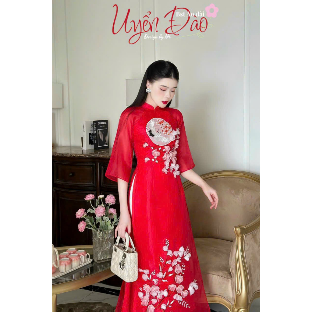 Áo dài cách tân Uyển Đào vải tơ Organza đính kết cao cấp by Lucci.Design
