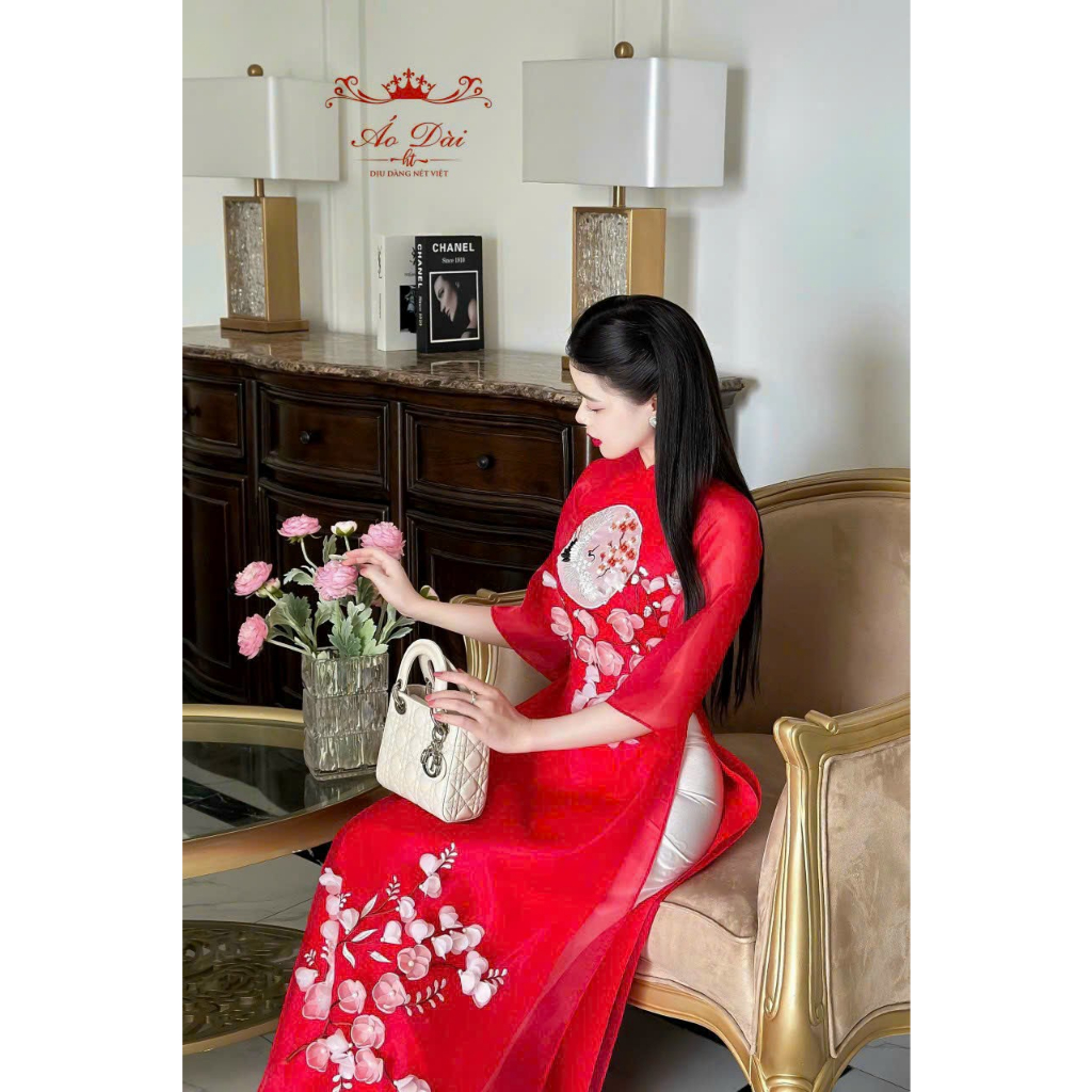 Áo dài cách tân Uyển Đào vải tơ Organza đính kết cao cấp by Lucci.Design