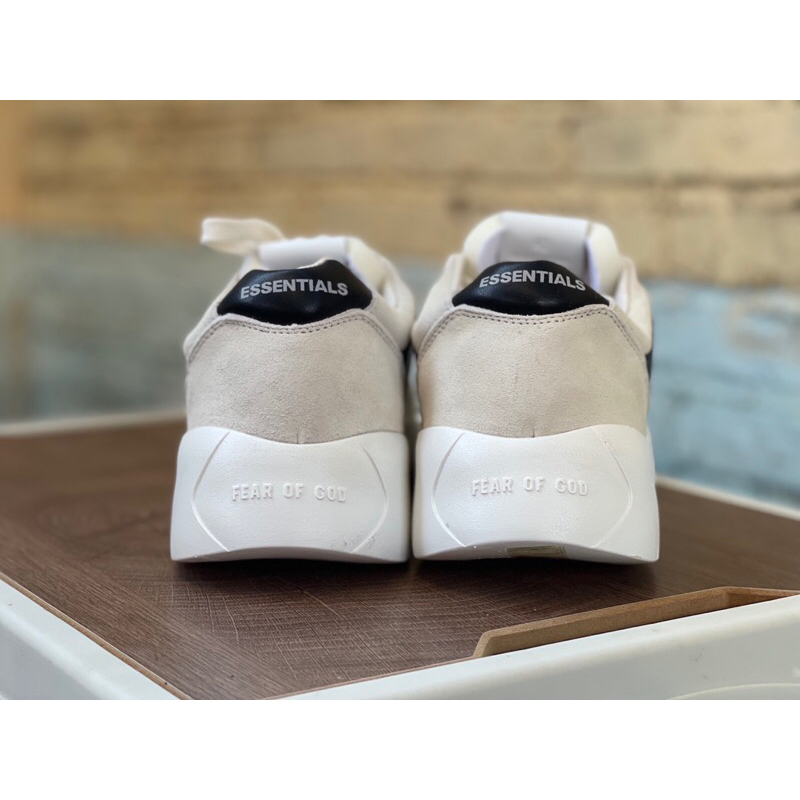 Giày sneaker FEAR OF GODESSENTIALS cream/grey/black