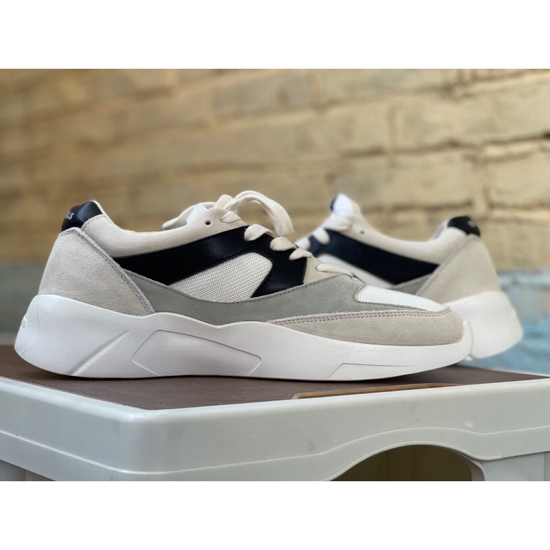 Giày sneaker FEAR OF GODESSENTIALS cream/grey/black