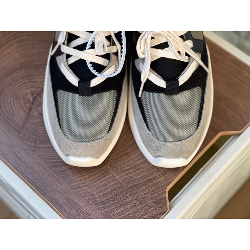 Giày sneaker FEAR OF GODESSENTIALS grey/black