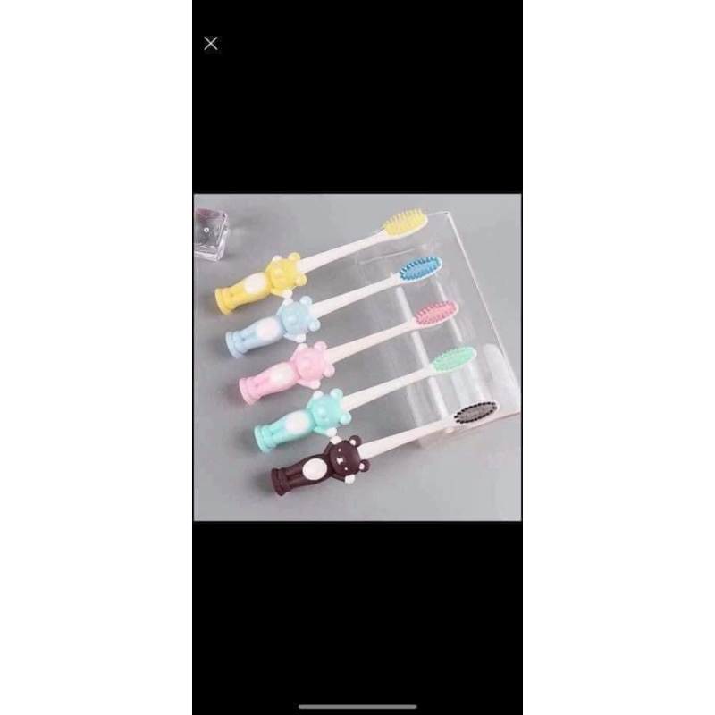 Sét 4 bàn chải hình thú xuất nhật cho bé đi học đi chơi