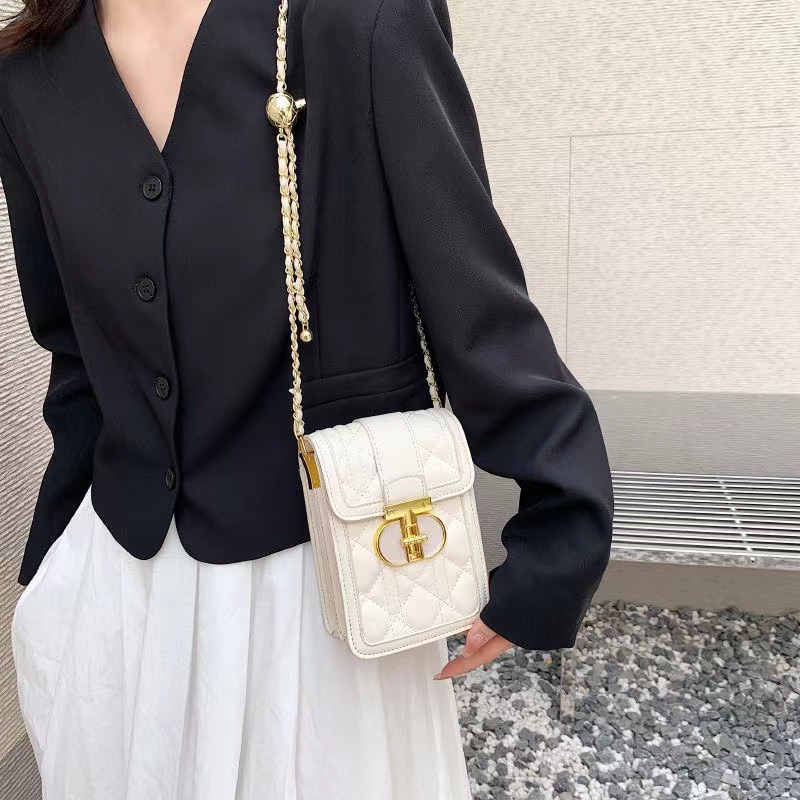 Túi Đeo Chéo Hình Thoi Phối Dây Đeo Sợi Xích Thời Trang 2023 Cho Nữ